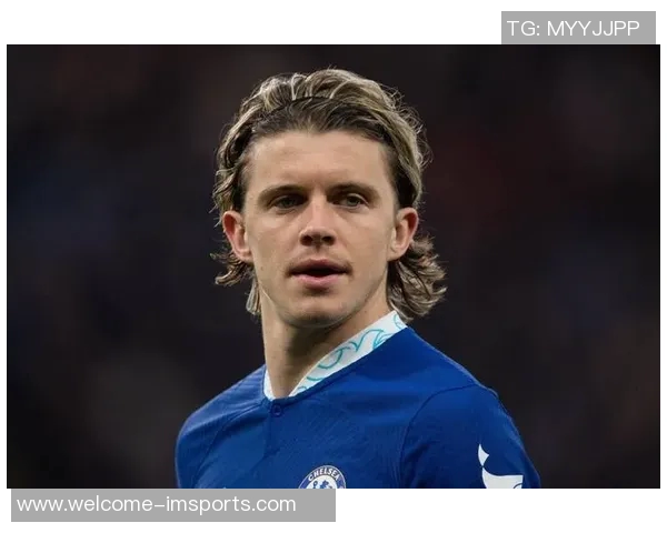 英格兰太太团成员归来加拉格尔模特女友分享生活点滴感慨万千